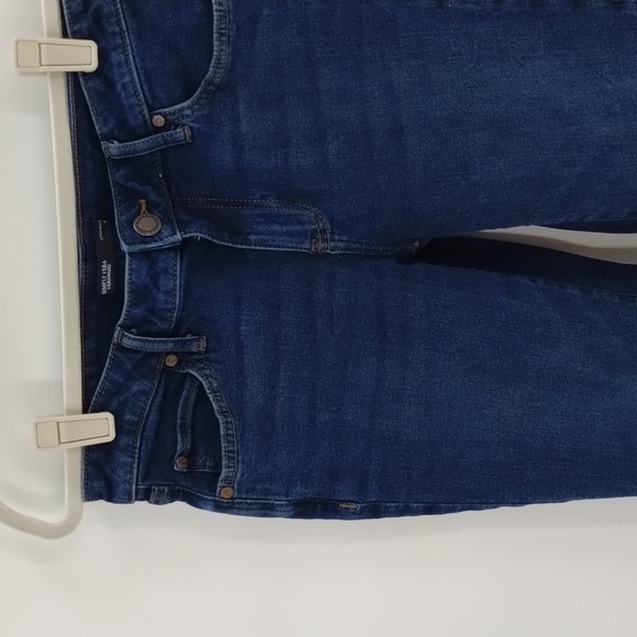 Simply Vera Vera Wang straight leg size 4 denim jeans stretch no distress mid - Picture 2 of 5